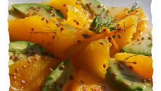 Salade d'avocat et suprêmes d'orange