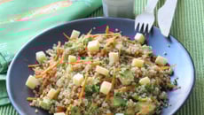 Salade de quinoa, avocat et gruyère