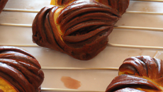 Brioches tressées au chocolat