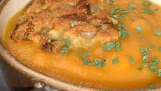 Soupe toute carotte et croûtons d'endives