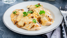 Escalopes de poulet gratinées à la mozzarella