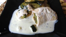 Rouleaux de dinde à la fourme d'Ambert et aux courgettes