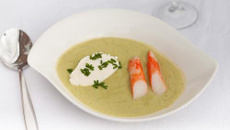 Velouté glacé avocat, courgette, St-Morêt et Coraya Suprêmes