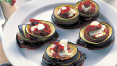 Corolles d'aubergines au magret-mozzarella