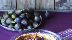 Tarte à la cannelle aux figues et aux raisins