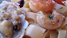 Fricassée de fruits de mer et tagliatelles