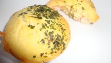 Muffin salé aux olives et surimi