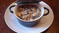 Cocotte de moules au bacon