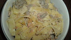 Tagliatelles au saumon et champignons