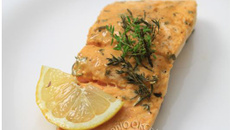 Saumon à la moutarde et au thym