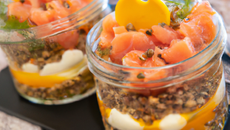 Verrines lentilles moutardées et saumon fumé