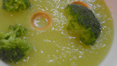 Soupe de flageolets aux fleurettes de brocolis