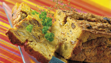 Cake aux tomates séchées et aux olives