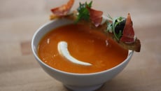 Velouté de carotte au cumin, croustillant frais