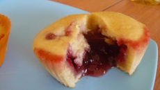 Muffins framboises et confiture de fraises