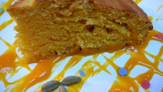 Moelleux à la mangue, parfumé à la cardamome