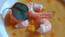 Soupe de chapon aux langoustines et sauce nantua