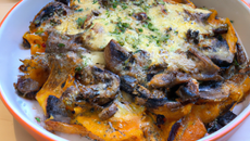 Gratin de potimarron, champignons et bœuf haché