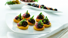 Galettes de maïs au confit de tomates et olives d'Espagne