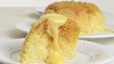 Treacle sponge cake au micro-ondes et sa crème custard
