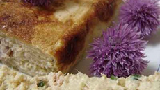 Terrine au tofu soyeux, thon, échalote et ciboulette