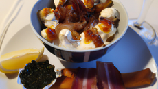 Lardons de moules, chutney de pomme au cidre, crème de camembert