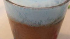 Mousse au chocolat glacée à l'écume de Curaçao