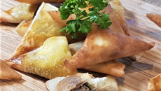 Samossa au bœuf et fromage