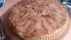 Tarte tatin traditionnelle à la cannelle