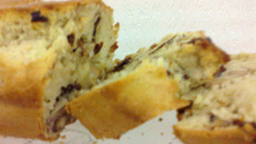 Cake aux noix et tomates séchées