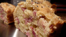 Cake au parmesan et au jambon de Parme