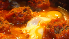 Tajine de Kefta à l'oeuf et aux légumes