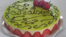 Fraisier en décor de pâtes d'amandes