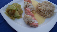 Duo de cabillaud et saumon à la sauce hollandaise