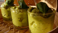 Verrine de brocoli au pesto