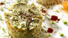 Petit flan de brocolis et chou-fleur aux carottes et lait de soja Dôme de boulgour fin et crème de sésame au shoyu