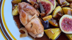 Chapon aux marrons, aux figues et aux poires