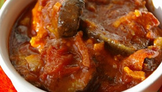 Cassolette d'aubergines à la sauce tomate