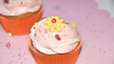 Cupcake citron-pavot et crème à la framboise