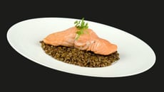 Saumon confit aux épices aux lentilles du Puy