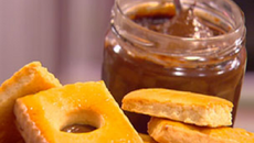 Pâte à tartiner au chocolat et noisettes