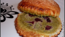 Galettes individuelles, aux cerises et frangipane matcha