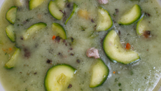 Soupe aux concombres rapide