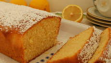 Gâteau au citron avec sorbet à la banane