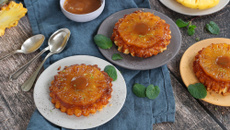 Mini-tartes tatin à l'ananas caramélisé