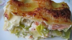 Lasagnes goûteuses de saumon et poireaux