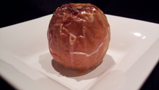 Pomme au four à la confiture d'orange