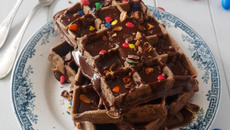 Gaufres au chocolat et sauce au chocolat