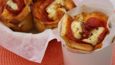 Pizza wrap poivrons et brie aux olives