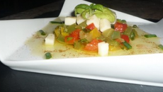 Petite entrée de poivrons marinés et Beaufort au Basilic